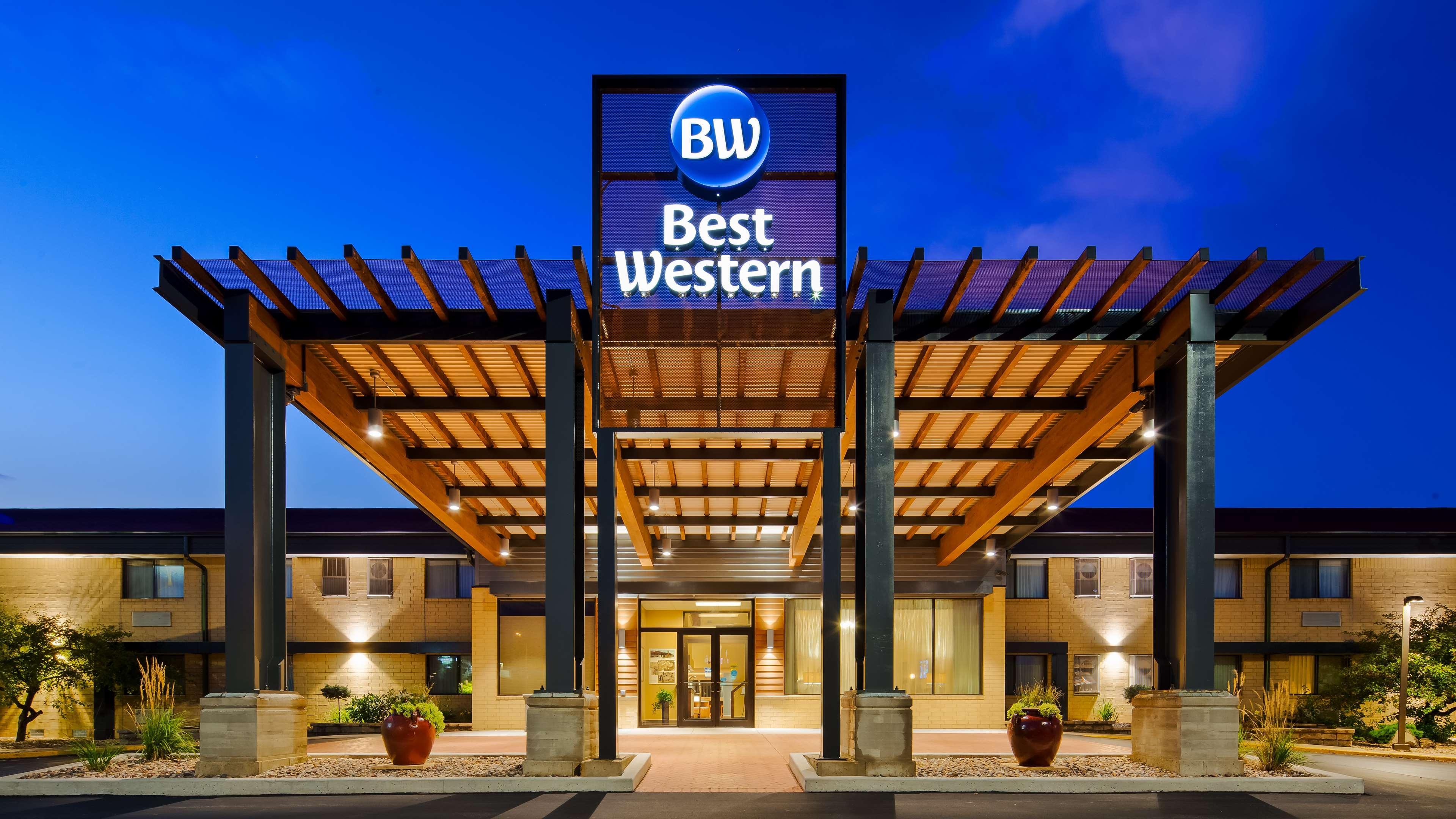 Best Western West Towne Suites Madison Esterno foto
